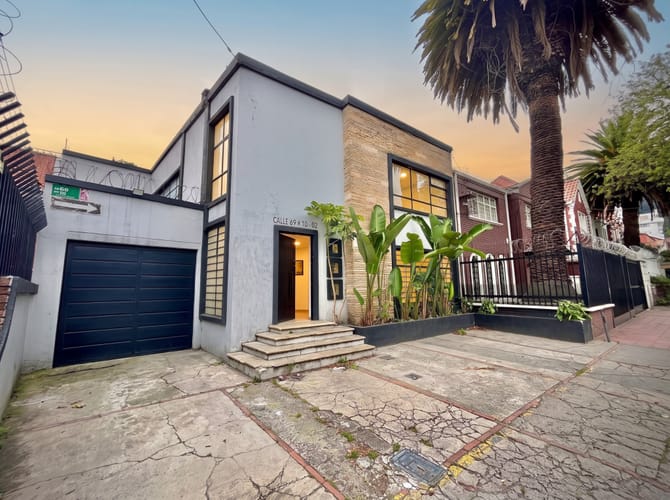 Casa de 7 alcobas en venta en La Esmeralda, Bogotá, 300 m² · foto 24 de 24