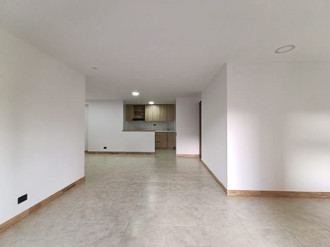 Apartamento de 3 alcobas en arriendo en El Poblado, Medellín, 107 m² · foto 2 de 20