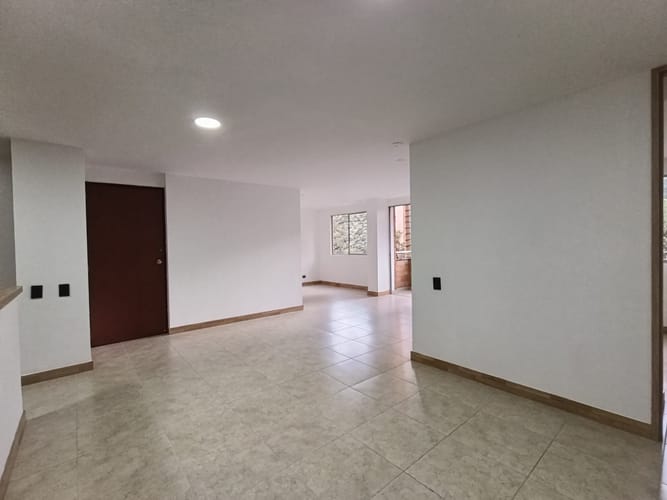 Apartamento de 3 alcobas en arriendo en El Poblado, Medellín, 107 m² · foto 15 de 20