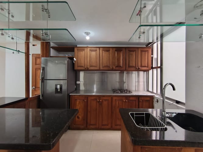 Apartamento de 3 alcobas en arriendo en Laureles, Medellín, 80 m² · foto 6 de 17