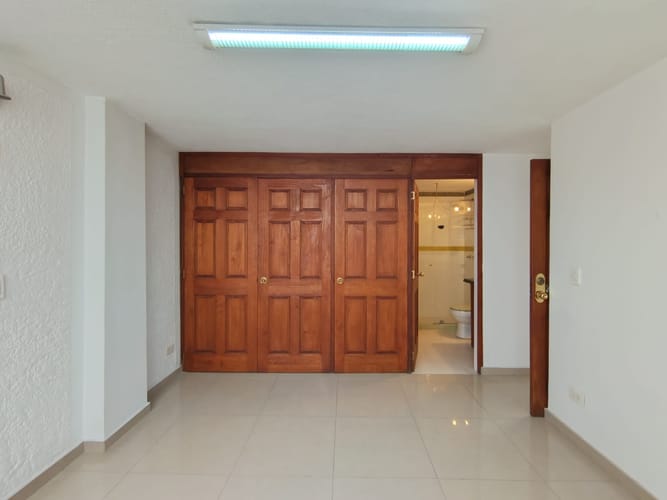 Apartamento de 3 alcobas en arriendo en Laureles, Medellín, 80 m² · foto 12 de 17