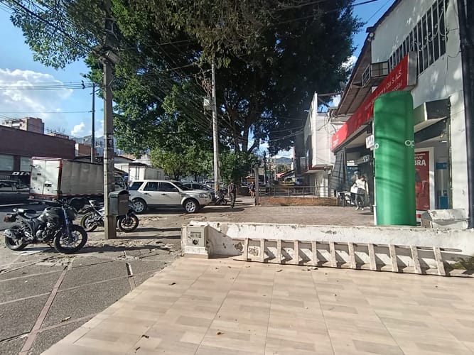 Local en arriendo en La América, Medellín, 90 m² · foto 3 de 15