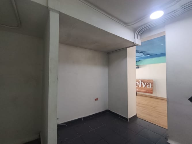 Local en arriendo en La América, Medellín, 90 m² · foto 11 de 15