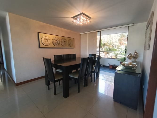 Apartamento de 3 alcobas en arriendo en El Tesoro, Medellín, 165 m² · foto 3 de 19