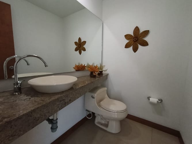 Apartamento de 3 alcobas en arriendo en El Tesoro, Medellín, 165 m² · foto 8 de 19