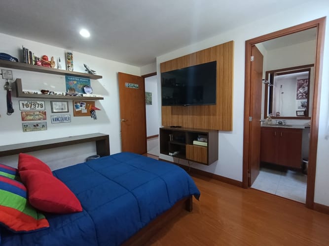 Apartamento de 3 alcobas en arriendo en El Tesoro, Medellín, 165 m² · foto 14 de 19