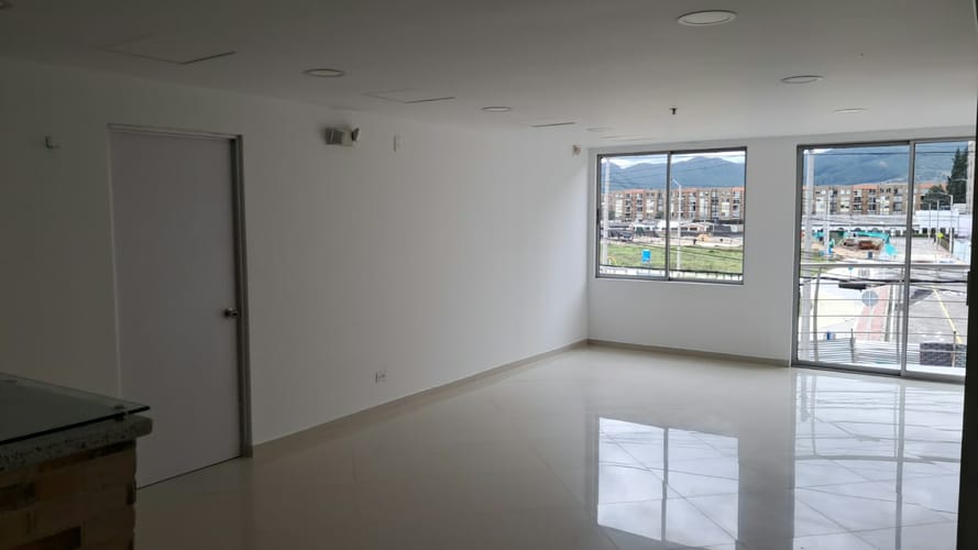 Local en arriendo en Centro, Cajicá, 351 m² · foto 4 de 13