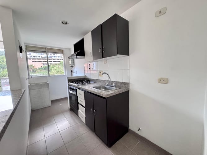 Apartamento de 3 alcobas en arriendo en Señorial, Envigado, 65 m² · foto 4 de 16