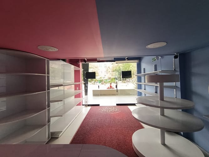 Local en arriendo en Laureles, Medellín, 31 m² · foto 6 de 9