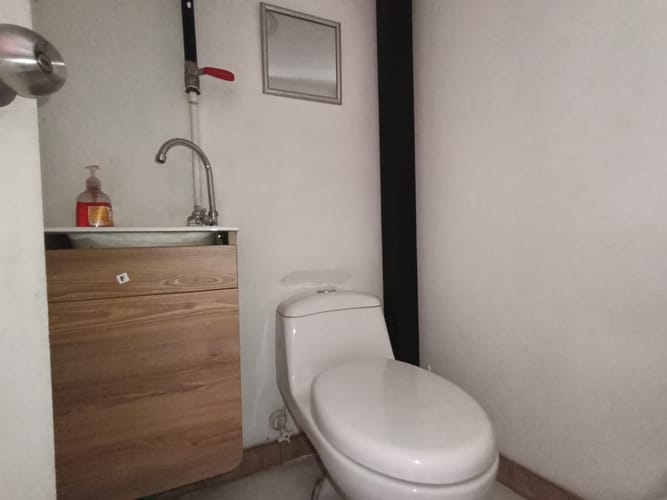 Local en arriendo en Laureles, Medellín, 31 m² · foto 9 de 9