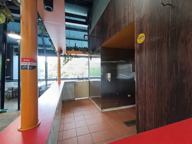 Local en arriendo en Laureles, Medellín, 24 m² · foto 3 de 10