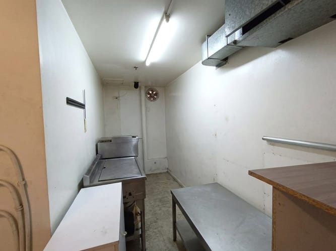 Local en arriendo en Laureles, Medellín, 24 m² · foto 9 de 10