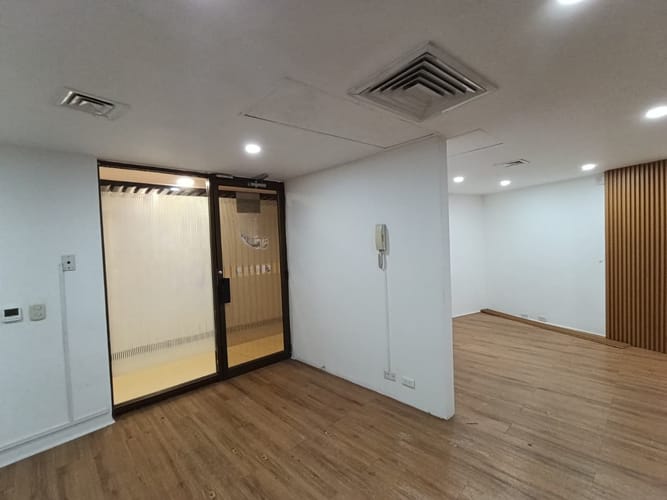 Oficina en arriendo en El Poblado, Medellín, 39 m² · foto 3 de 13