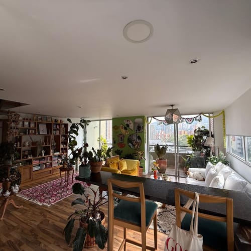 Apartamento de 2 alcobas en arriendo en El Poblado, Medellín, 99 m² · foto 12 de 18