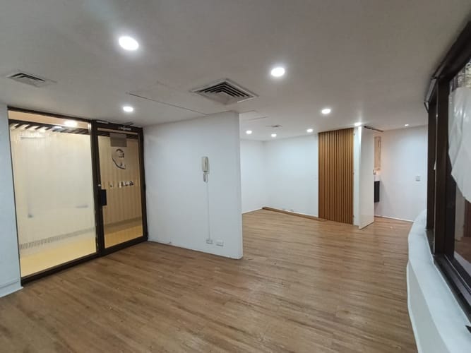 Oficina en arriendo en El Poblado, Medellín, 39 m² · foto 6 de 13