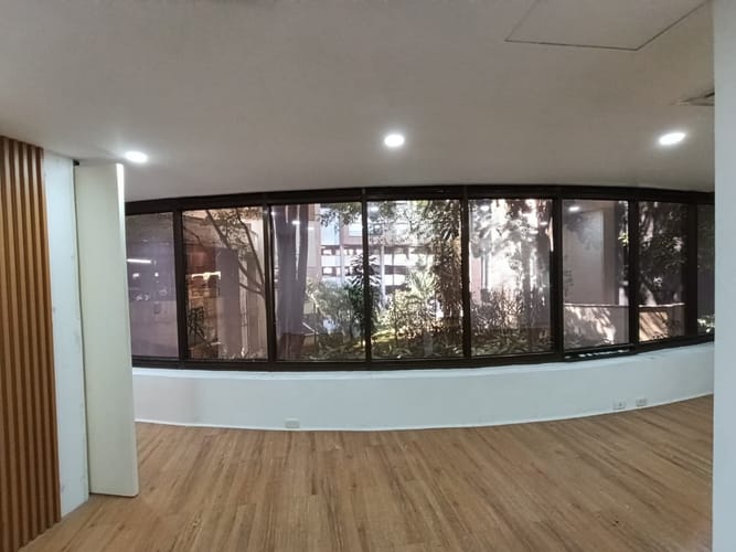 Oficina en arriendo en El Poblado, Medellín, 39 m² · foto 7 de 13