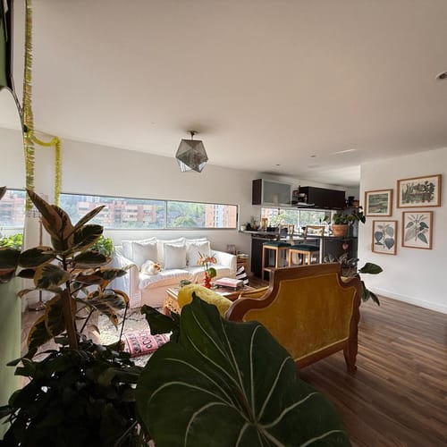 Apartamento de 2 alcobas en arriendo en El Poblado, Medellín, 99 m² · foto 14 de 18