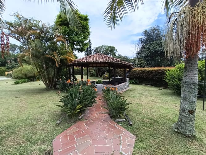 Finca en arriendo en El Porvenir, Rionegro, 250 m² · foto 2 de 20