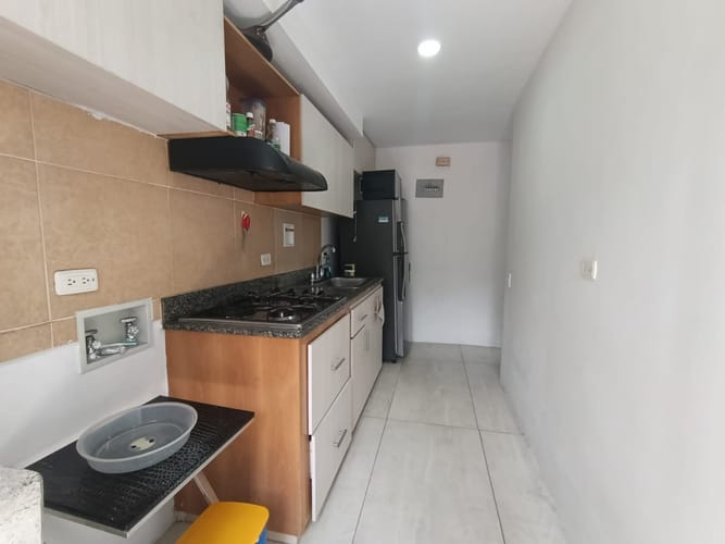 Apartamento de 3 alcobas en arriendo en El Poblado, Medellín, 78 m² · foto 7 de 20