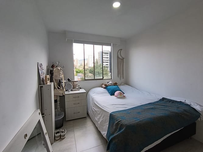 Apartamento de 3 alcobas en arriendo en El Poblado, Medellín, 78 m² · foto 13 de 20