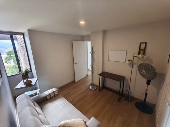 Apartamento de 2 alcobas en venta en La Linde, Medellín, 69 m² · foto 12 de 13