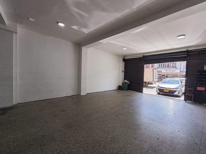 Local en arriendo en Laureles, Medellín, 90 m² · foto 3 de 18