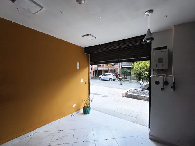 Local en arriendo en Los Naranjos, Envigado, 20 m² · foto 7 de 10