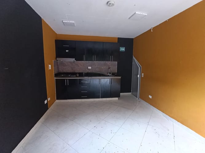 Local en arriendo en Los Naranjos, Envigado, 20 m² · foto 9 de 10