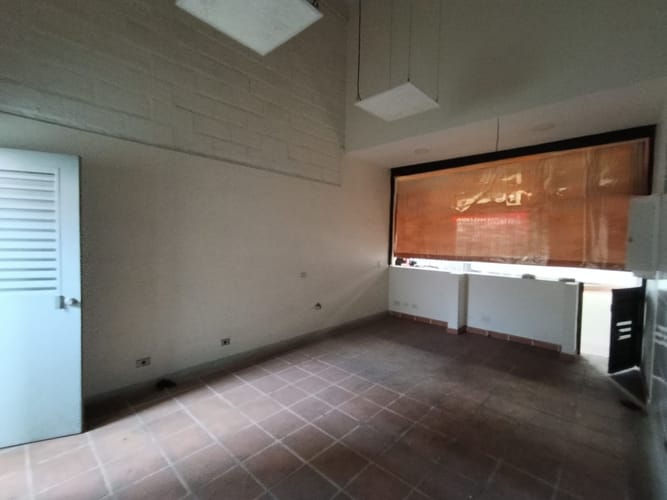 Local en arriendo en Suramérica, Itagüí, 21 m² · foto 4 de 12