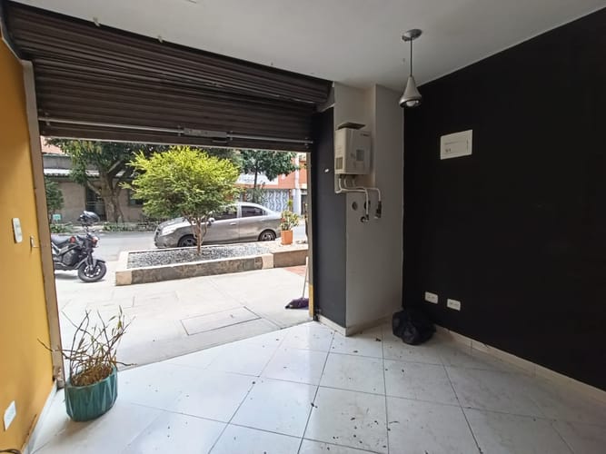 Local en arriendo en Los Naranjos, Envigado, 20 m² · foto 5 de 10