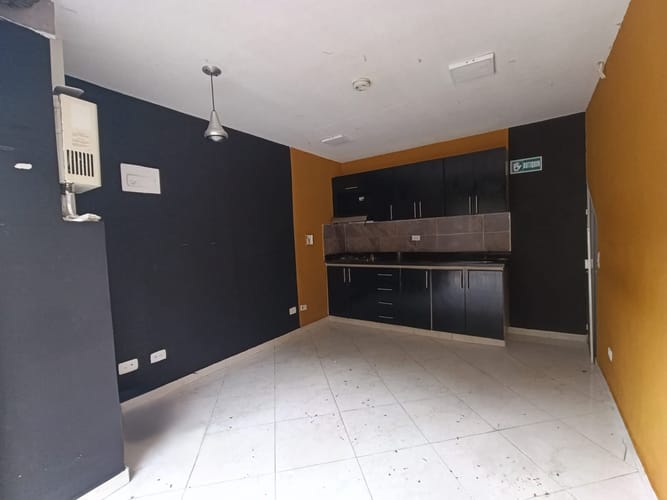 Local en arriendo en Los Naranjos, Envigado, 20 m² · foto 10 de 10