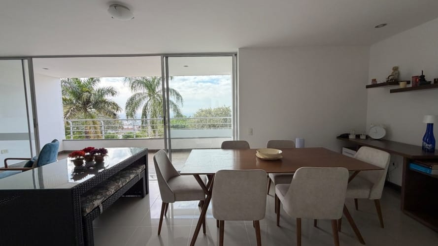 Apartamento de 3 alcobas en arriendo en Cristales, Cali, 117 m² · foto 6 de 17