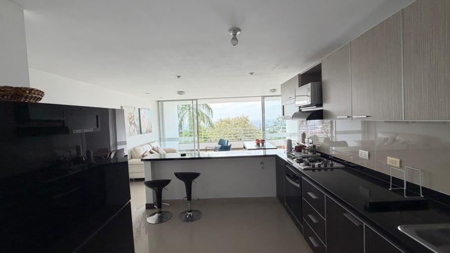 Apartamento de 3 alcobas en arriendo en Cristales, Cali, 117 m² · foto 8 de 17