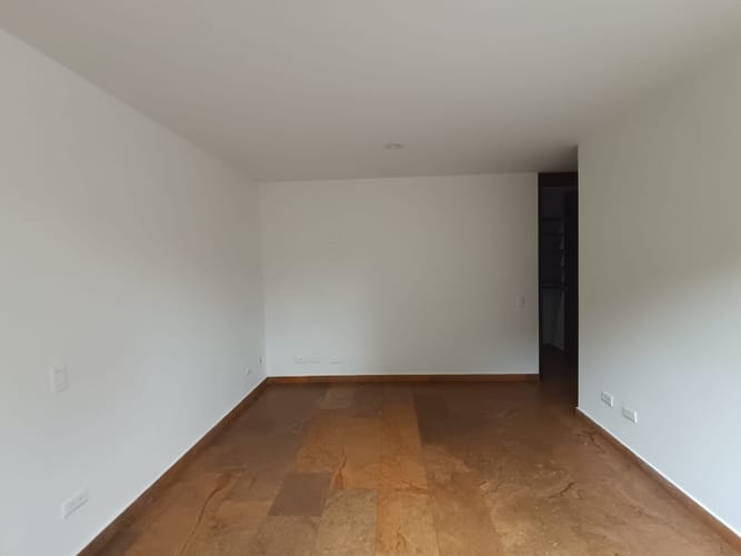 Apartamento de 2 alcobas en arriendo en Las Lomitas, Sabaneta, 134 m² · foto 13 de 19