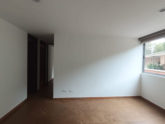 Apartamento de 2 alcobas en arriendo en Las Lomitas, Sabaneta, 134 m² · foto 14 de 19