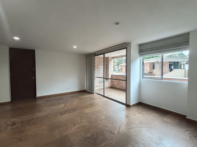Apartamento de 2 alcobas en arriendo en Las Lomitas, Sabaneta, 134 m² · foto 15 de 19