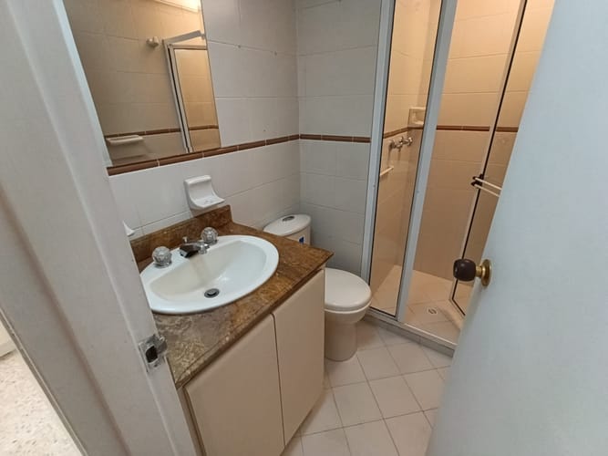 Apartamento de 2 alcobas en arriendo en San Joaquín, Medellín, 97 m² · foto 11 de 18