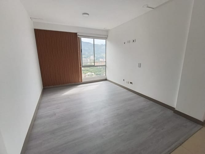 Apartamento de 2 alcobas en arriendo en Loma Del Escobero, Envigado, 92 m² · foto 10 de 16