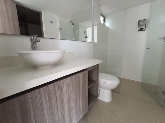 Apartamento de 2 alcobas en arriendo en Loma Del Escobero, Envigado, 92 m² · foto 13 de 16