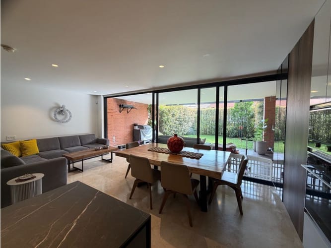 Casa de 3 alcobas en venta en Montessori, Envigado, 202 m² · foto 5 de 18