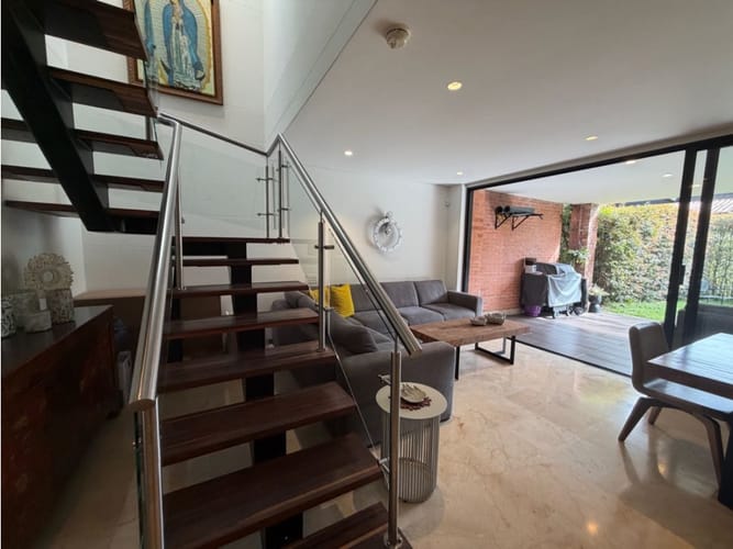 Casa de 3 alcobas en venta en Montessori, Envigado, 202 m² · foto 6 de 18