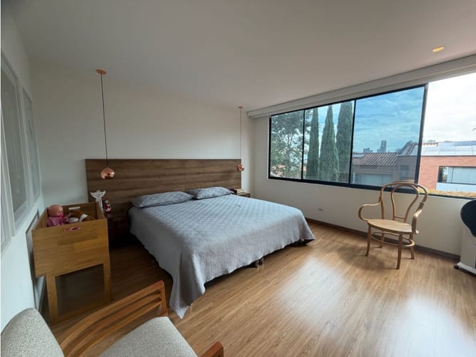 Casa de 3 alcobas en venta en Montessori, Envigado, 202 m² · foto 8 de 18