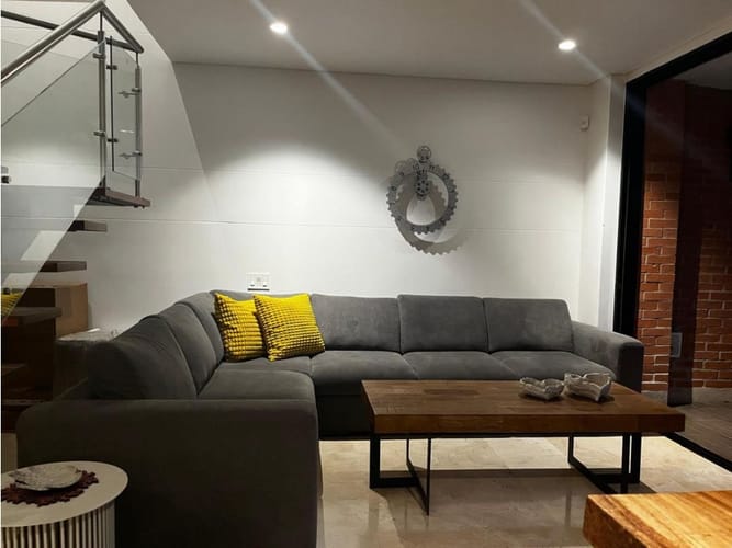 Casa de 3 alcobas en venta en Montessori, Envigado, 202 m² · foto 10 de 18