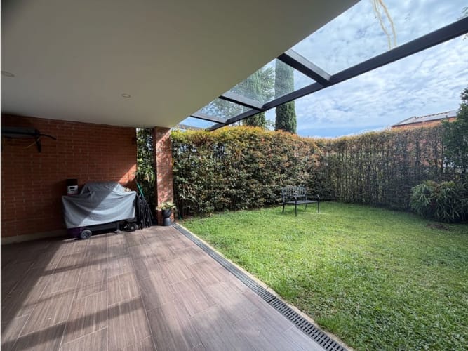 Casa de 3 alcobas en venta en Montessori, Envigado, 202 m² · foto 16 de 18
