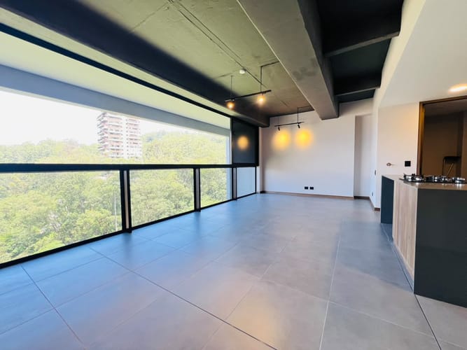 Apartaestudio en arriendo en El Poblado, Medellín, 72 m² · foto 3 de 15