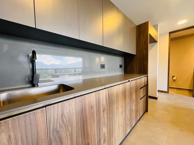 Apartaestudio en arriendo en El Poblado, Medellín, 72 m² · foto 6 de 15