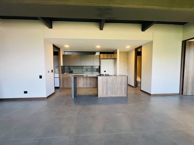 Apartaestudio en arriendo en El Poblado, Medellín, 72 m² · foto 8 de 15