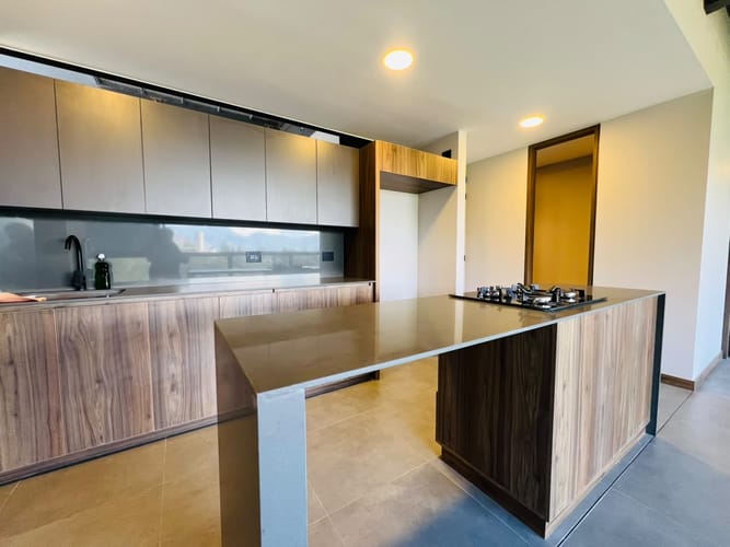 Apartaestudio en arriendo en El Poblado, Medellín, 72 m² · foto 10 de 15