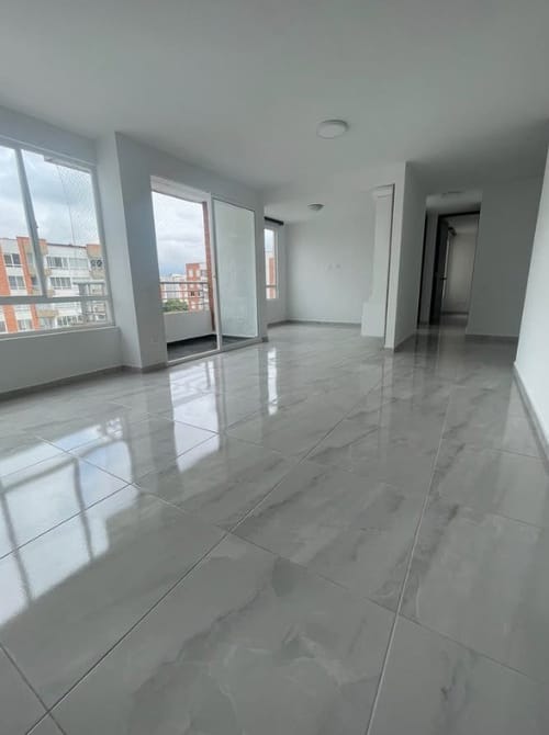 Apartamento de 2 alcobas en venta en Valle Del Lili, Cali, 75 m² · foto 2 de 13