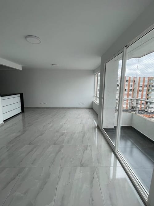 Apartamento de 2 alcobas en venta en Valle Del Lili, Cali, 75 m² · foto 5 de 13